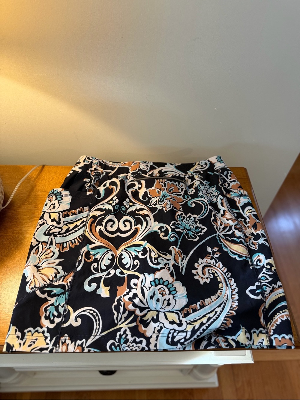 Chico’s Golf Skort Paisley Floral Print Black Aqua Brown 18” length - Picture 3 of 5